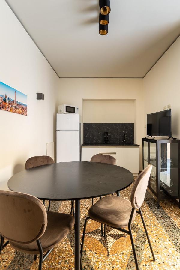 Casa Ambrosini Apartments By Wonderful Italy Болонья Экстерьер фото